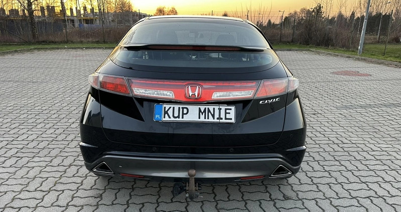 Honda Civic cena 25899 przebieg: 243323, rok produkcji 2010 z Piaseczno małe 497